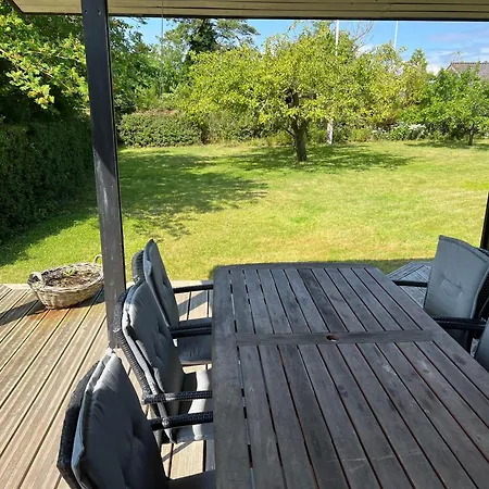 Holiday home Summer In A Cosy, Old Summer House Area *
